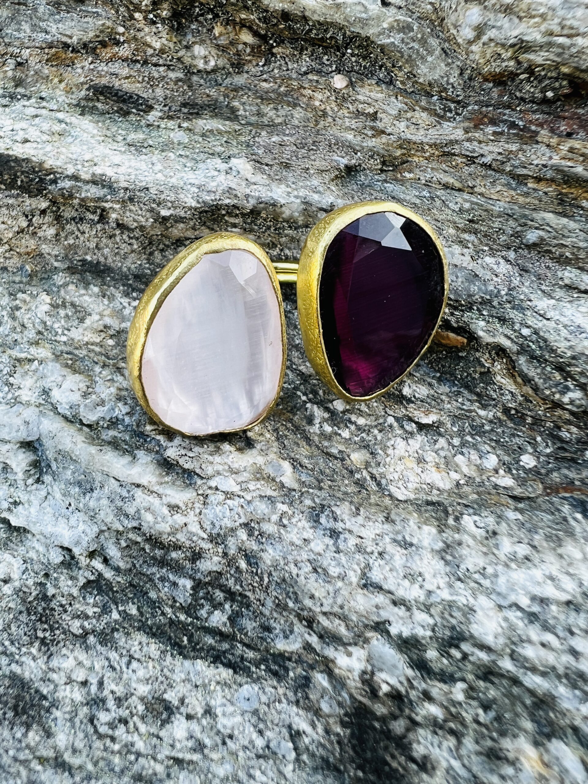 IMG_1900 Justerbar ring av mässing som förgyllts med 24 karat guld