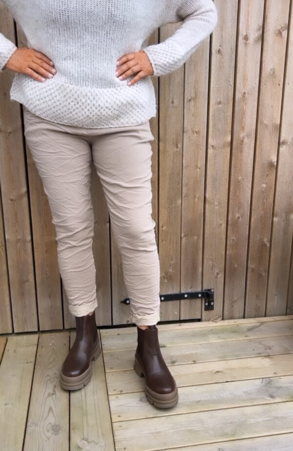 Magisk byxa, Beige Dubbelstorlekar