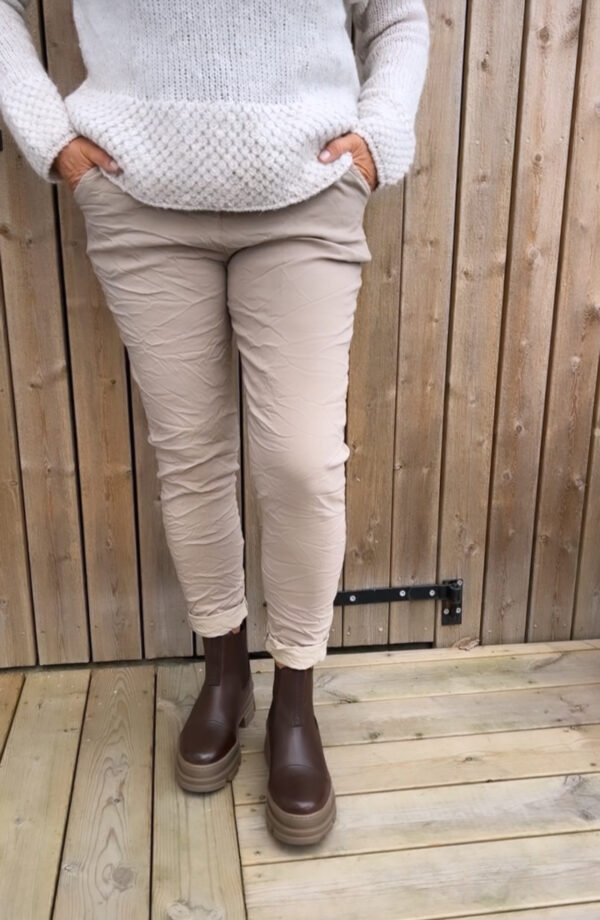 Magisk byxa, Beige Dubbelstorlekar