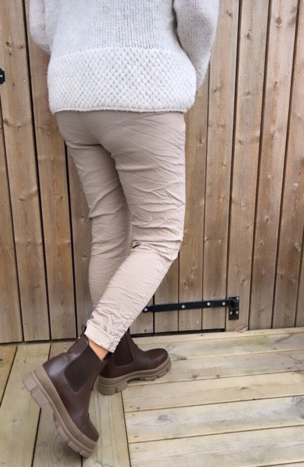 Magisk byxa, Beige Dubbelstorlekar