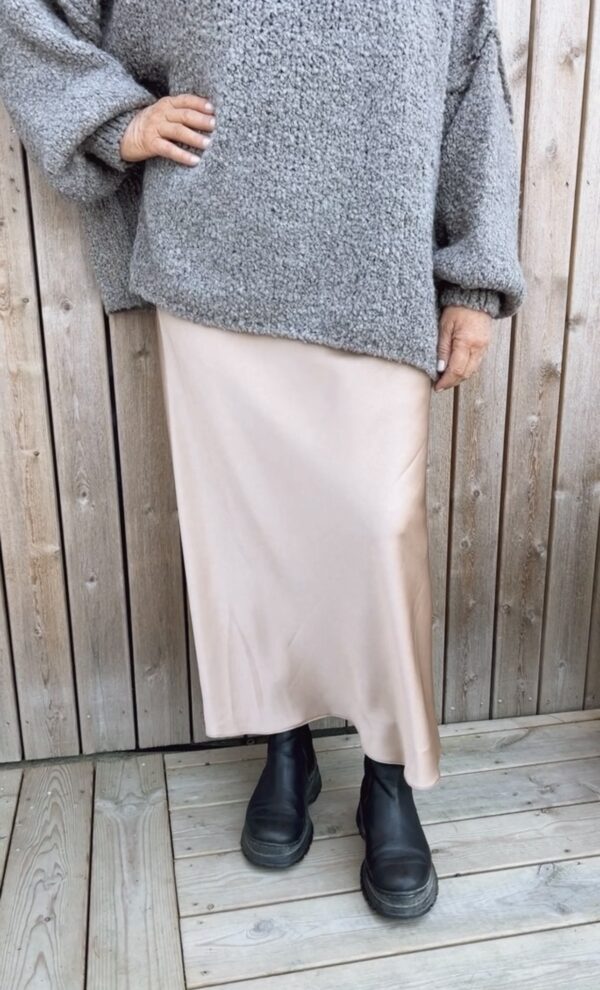 Nellie kjol, Champagne