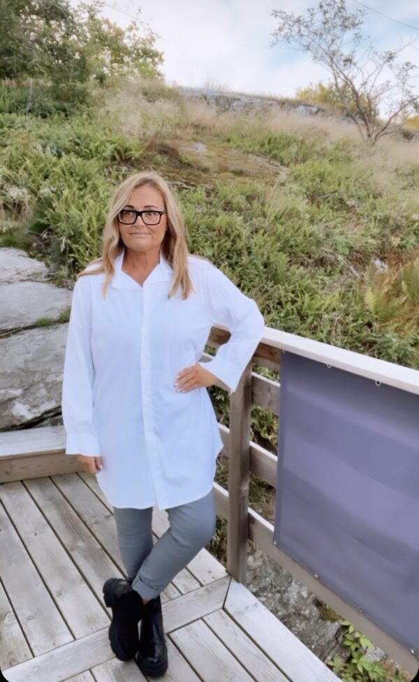 Screenshot Asta långskjorta bomullsstretch, Vit