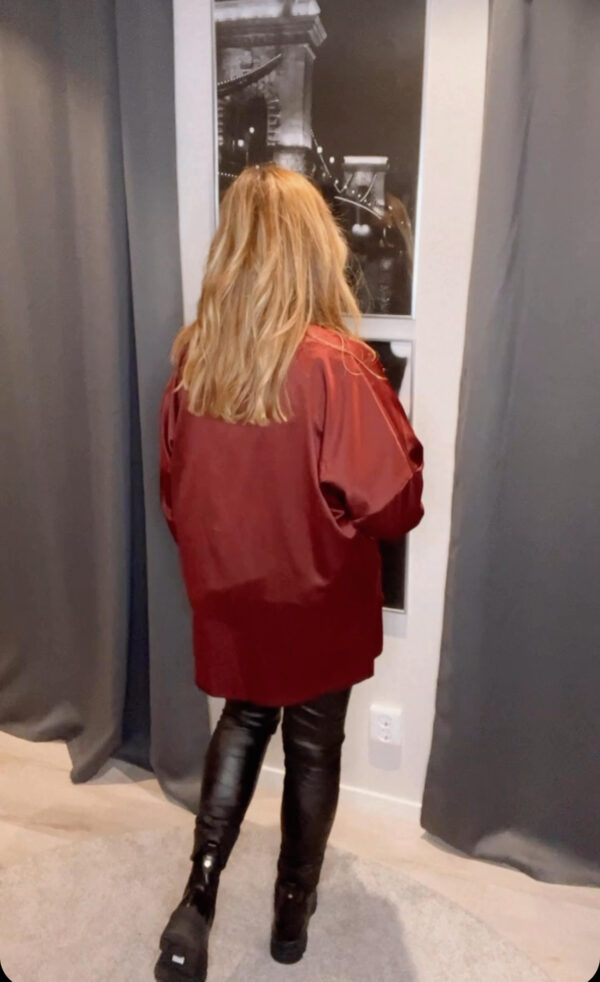 IMG_0792 Kajsa kort kaftan, Glansig Vinröd