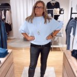 Malva stickad tröja, Babyblå . (Klicka se film med plagg på)