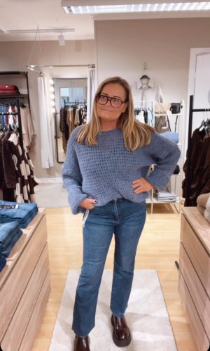 IMG_1083 Demi Flare jeans, Blå. (Klicka se film med plagget på) NU i stl.34-48