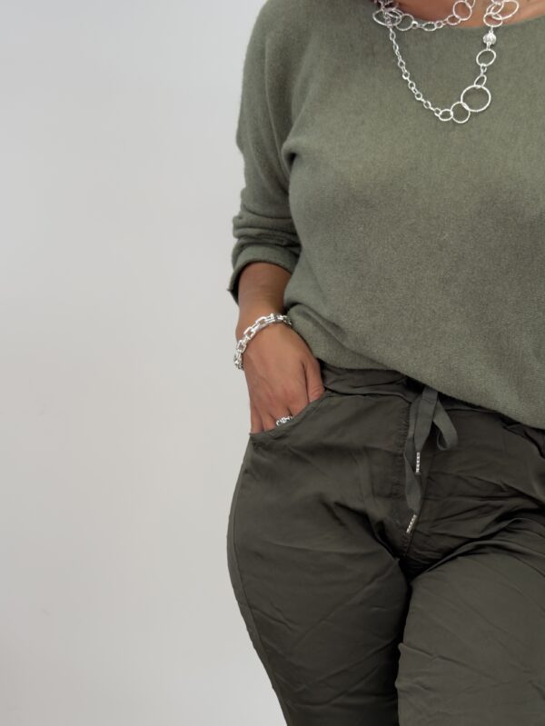 IMG_1213 Magisk Glansig byxa, Army.