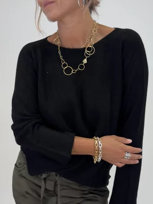 IMG_1150.jpg Stella stickad tröja, Svart. (Klicka se film med plagget på)