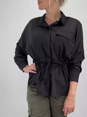 Dalia blus i Cargostil, Svart