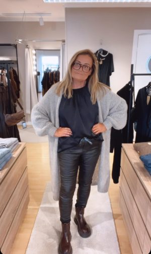 IMG_0958 Lova Cardigan, Havre. Klicka se film