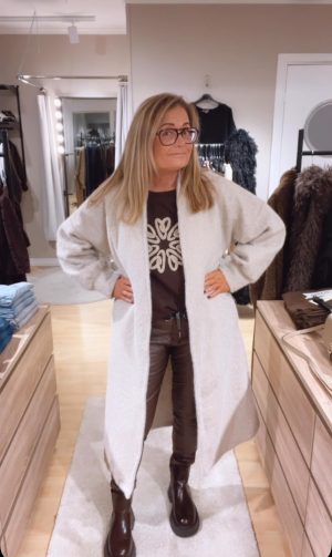 Duster Coat, Sand. (Klicka se film)