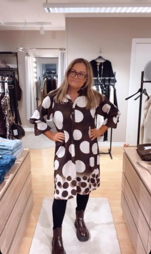 IMG_1453 Cypress klänning, Brun. (Klicka se film)