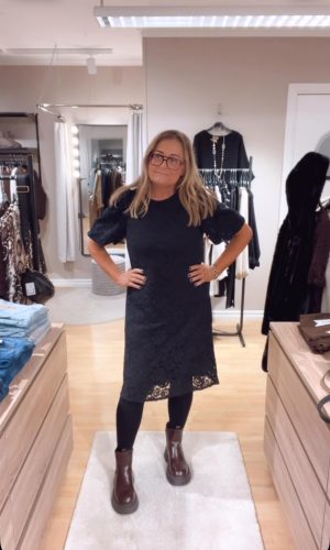 IMG_1562 Spetsklänning, Svart. (Klicka se film)