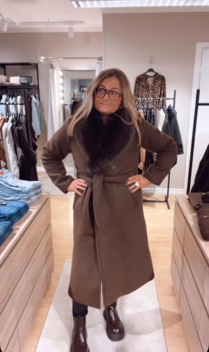 Glam Coat, Espresso. (Klicka se film)