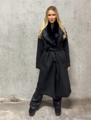 Visa senaste bilder Glam Coat, Svart. (Klicka se film)